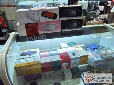 附贈7件套，破解版索尼PSP 3000套裝僅售1499元 高性價比的電子產品選擇